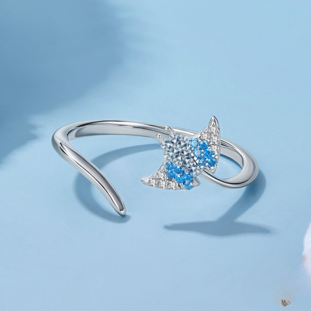 Anel Manta Peixe com Zircônia Azul em prata 925