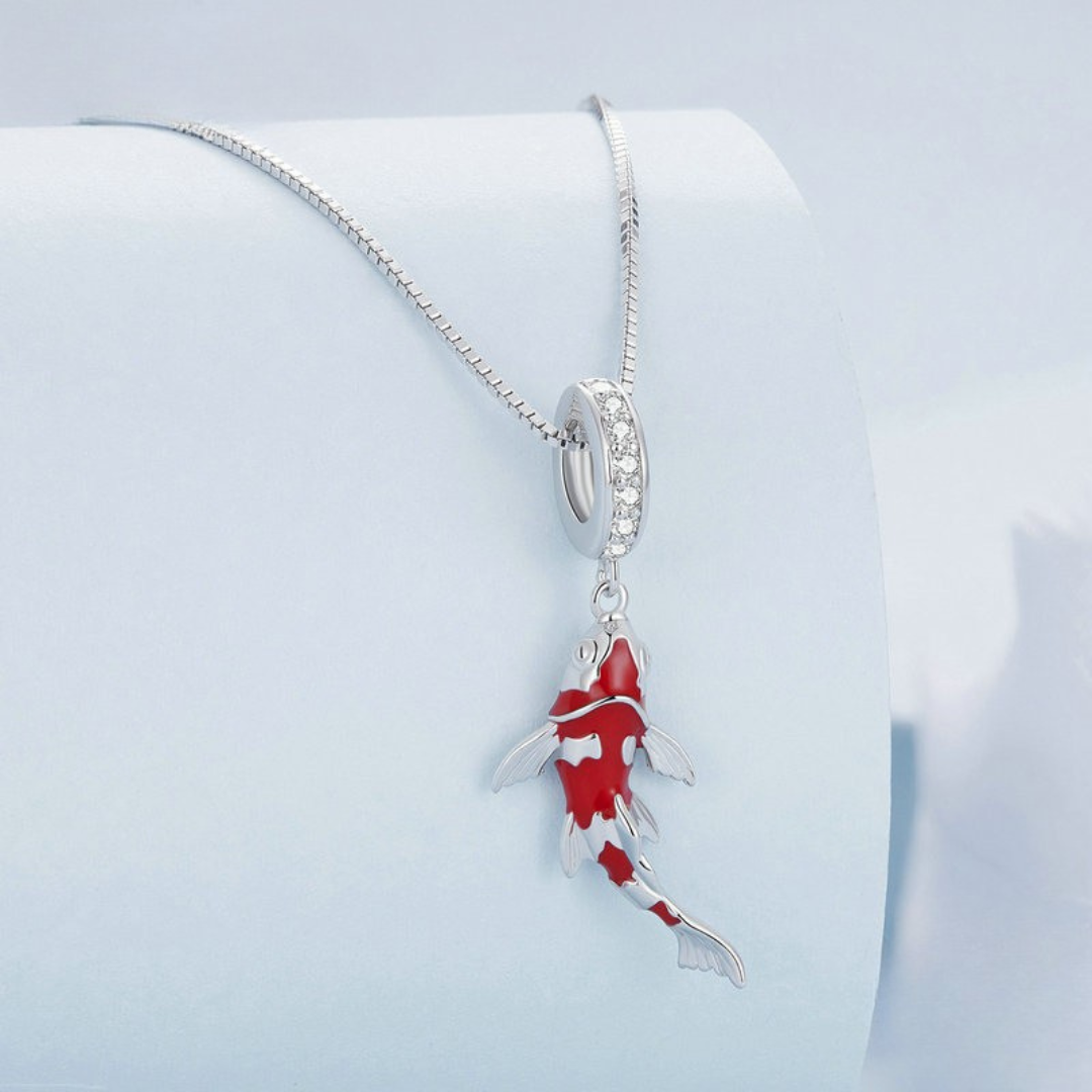 Colar Peixe Koi com Esmalte Vermelho em prata 925