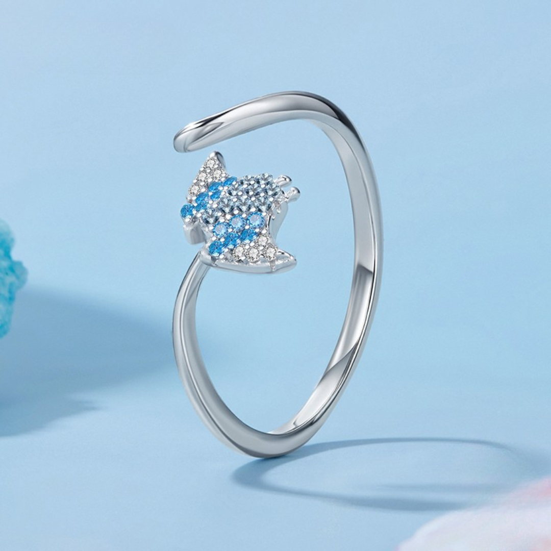 Anel Manta Peixe com Zircônia Azul em prata 925